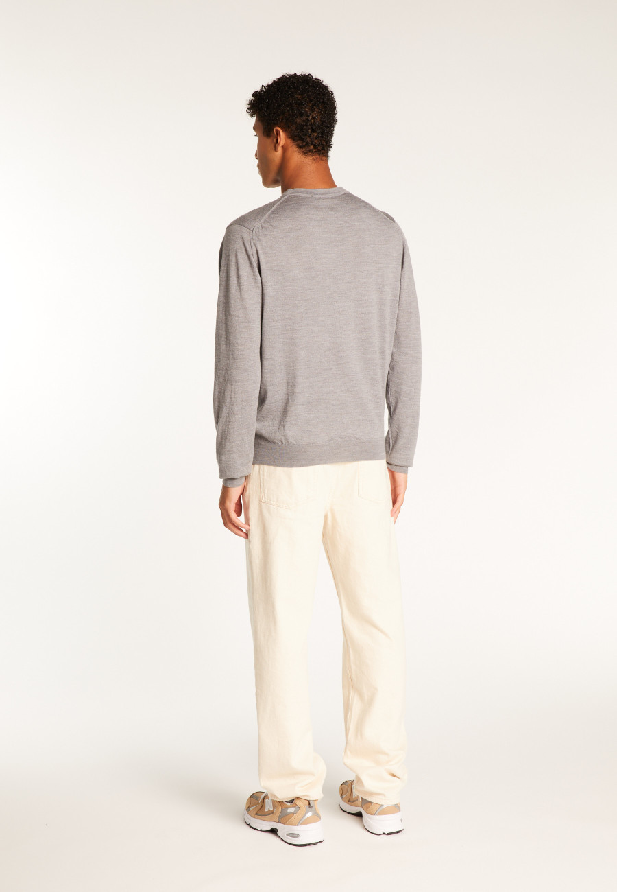 Merino Wool V-Neck Sweater - Elmo
