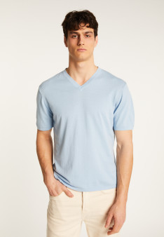 V-neck T-shirt - Malo
