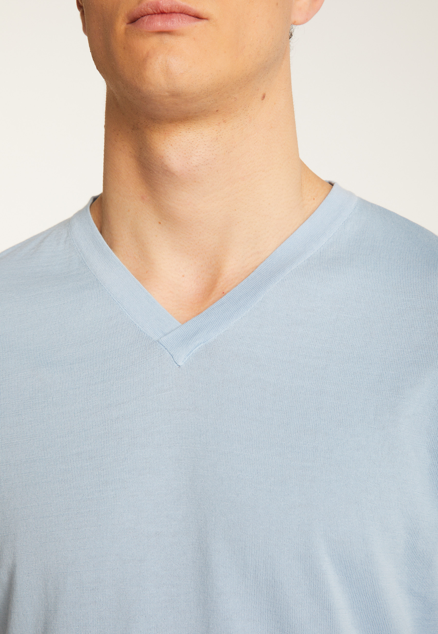 T-shirt col V en coton - Malo