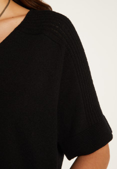 Cotton V-neck T-shirt - Devy