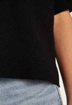 Cotton V-neck T-shirt - Devy