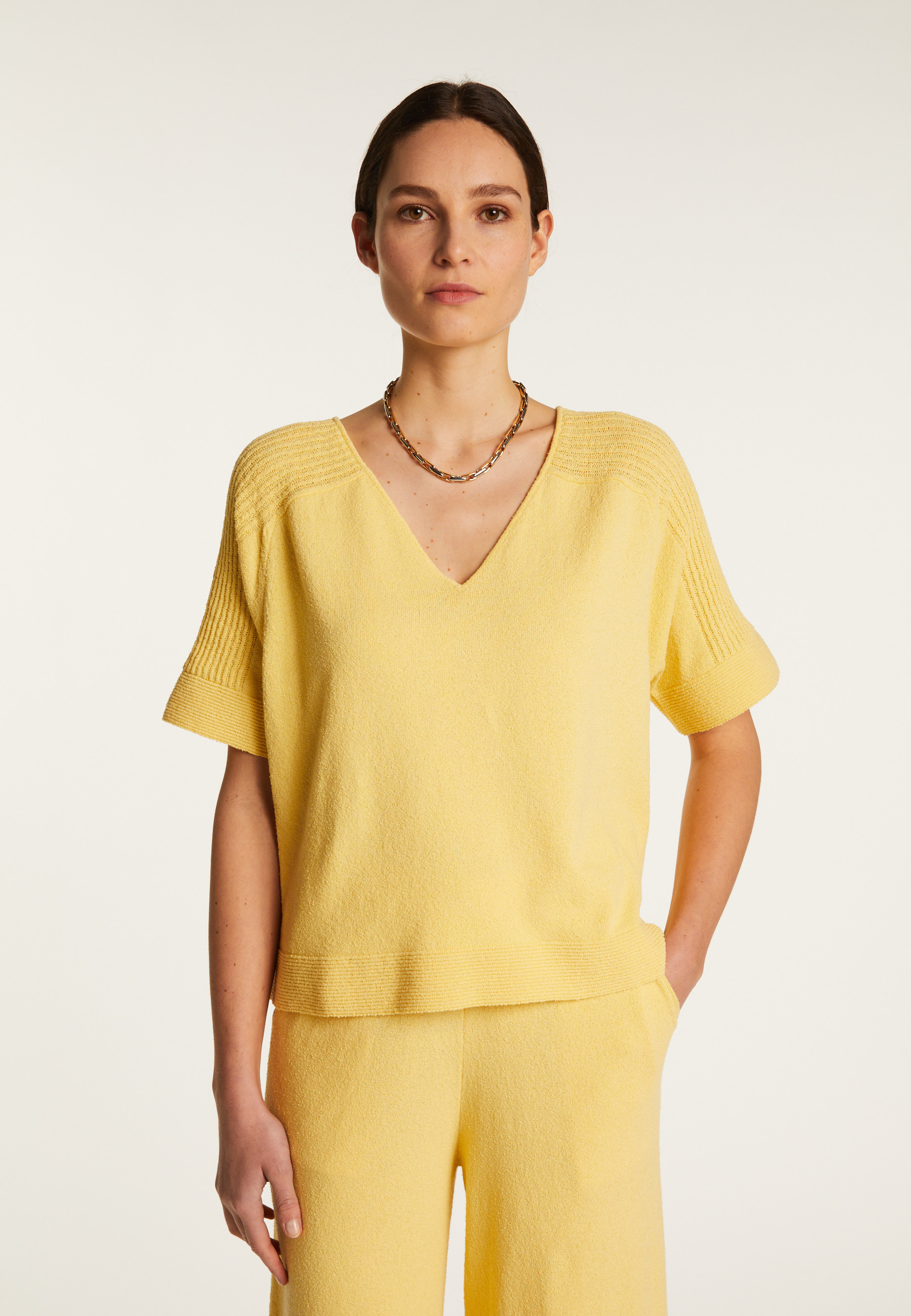 Cotton V-neck T-shirt - Devy