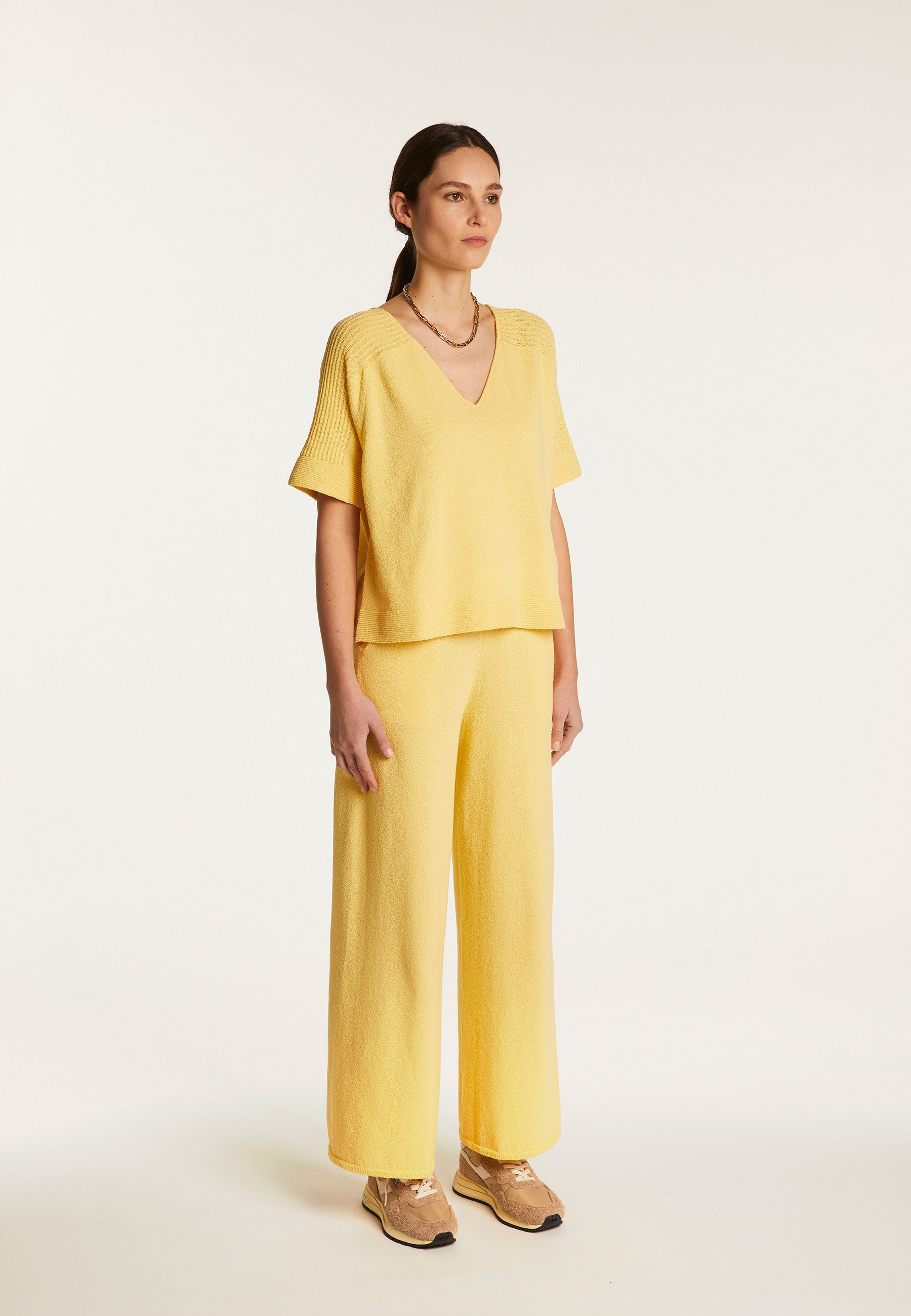 Cotton V-neck T-shirt - Devy