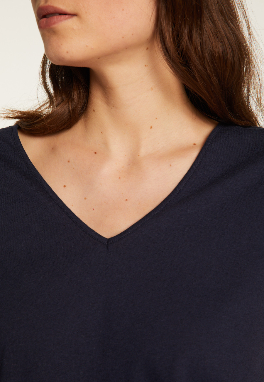 Camiseta de algodão com decote em V - Dasha