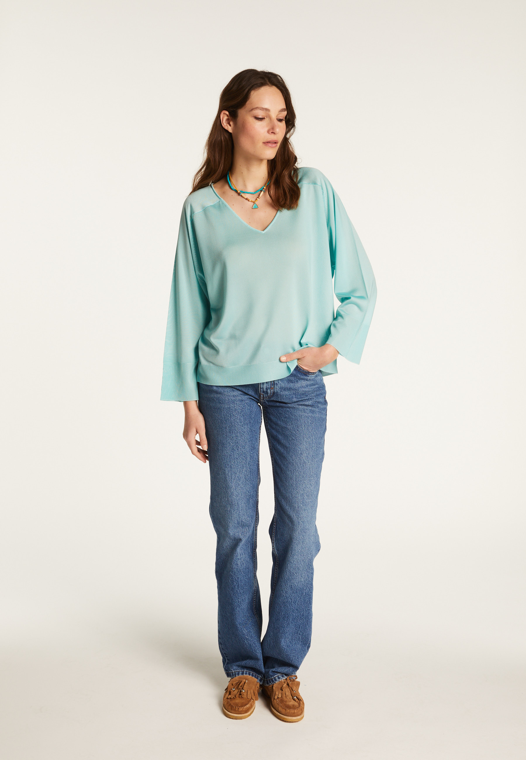 Pull col V en fil lumière - Delly