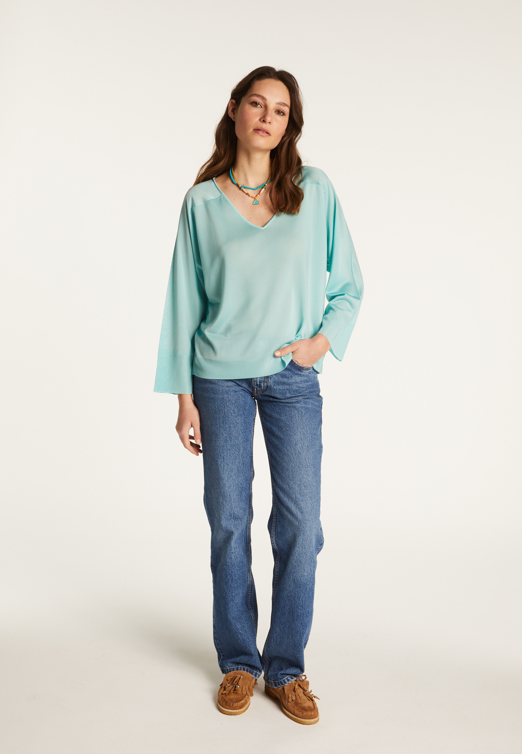 Pull col V en fil lumière - Delly