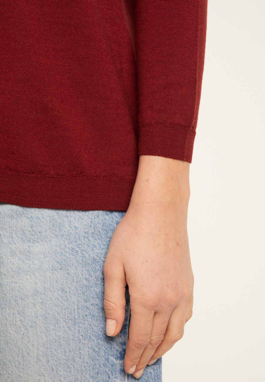 V-neck slit sweater in merino wool - Bernice