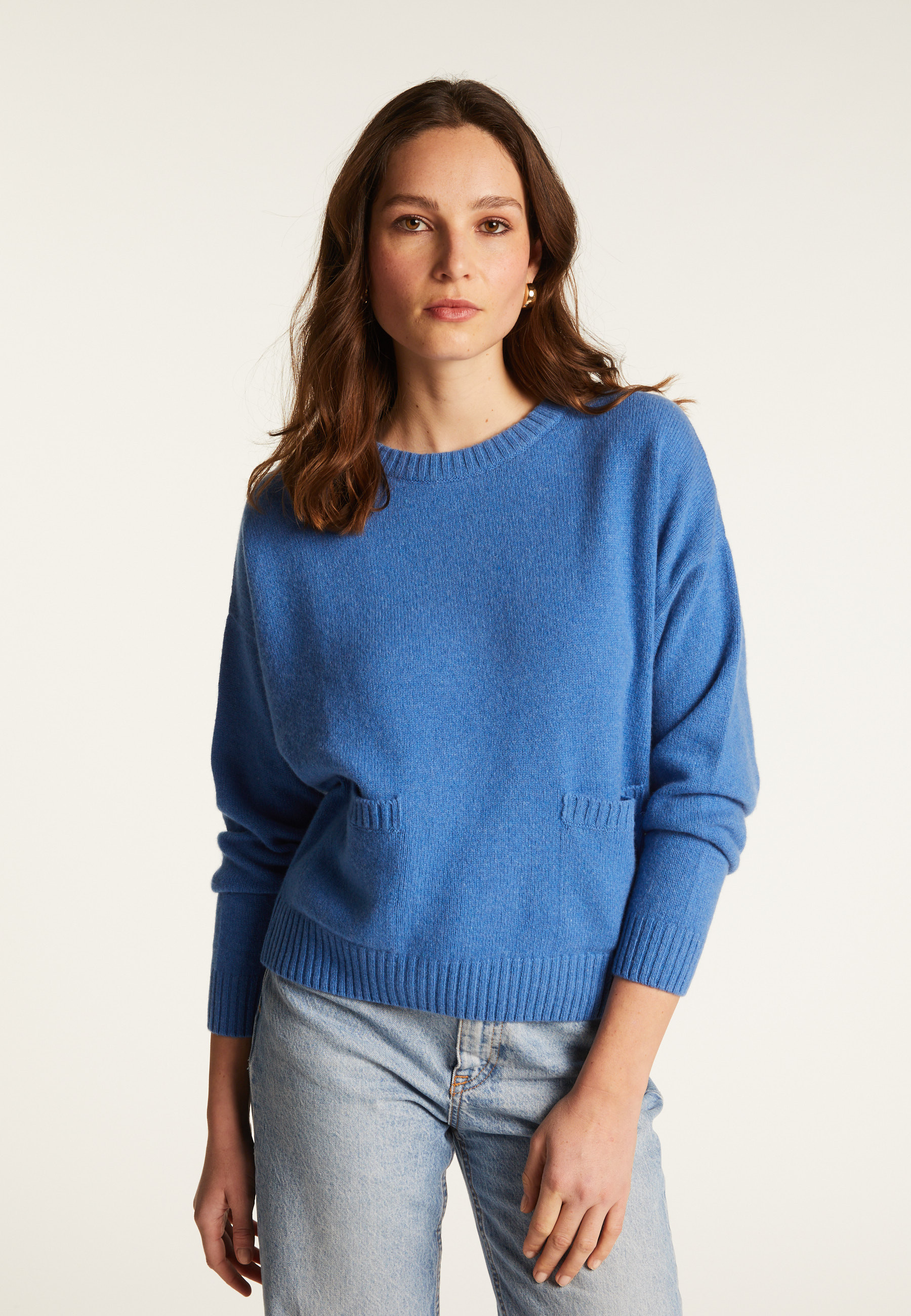 Pull ample à poches en cachemire et laine recyclés - Davina 7841 saphir - 06 Bleu moyen