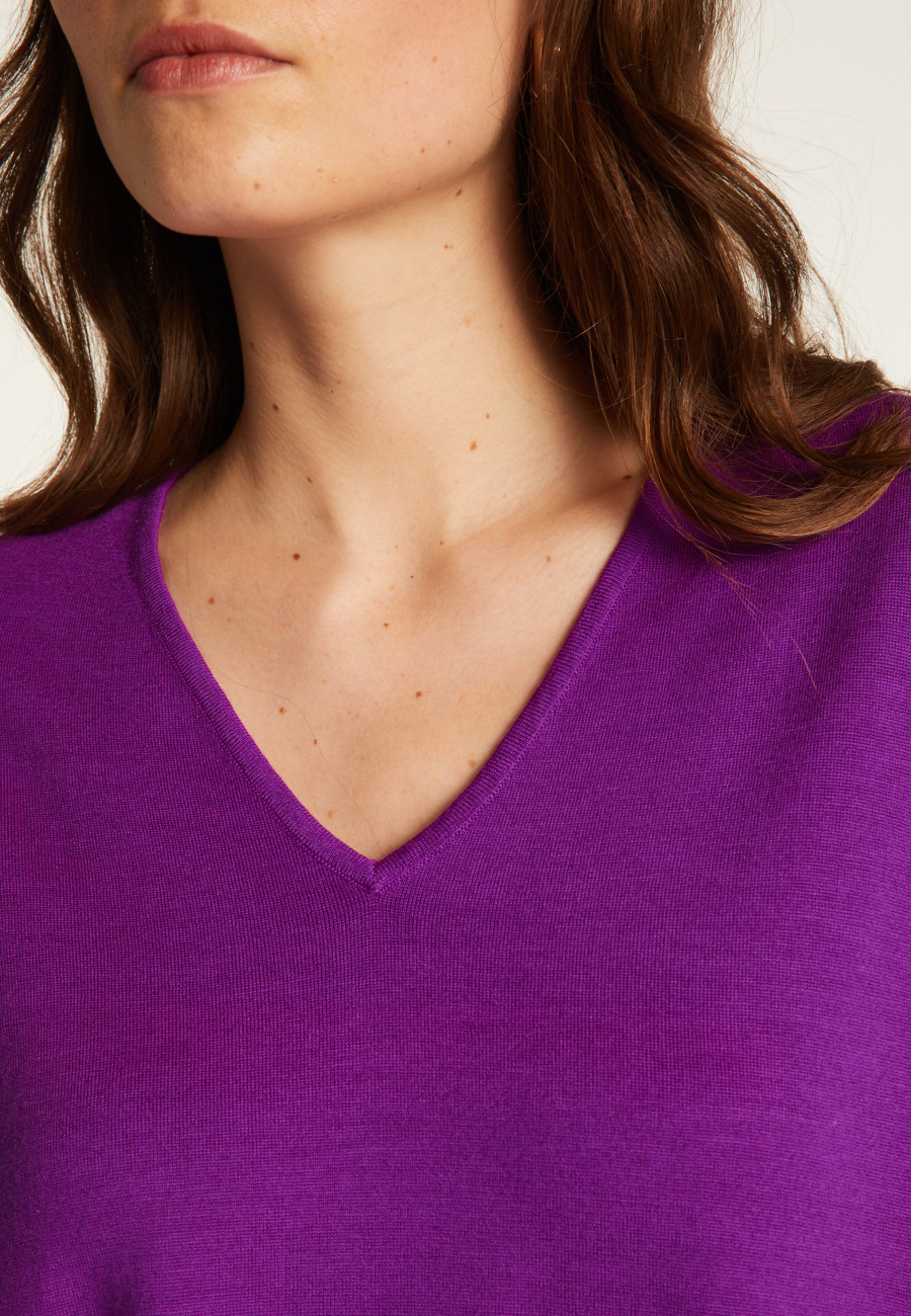 Loose V-neck sweater with pockets in merino wool - Albertine