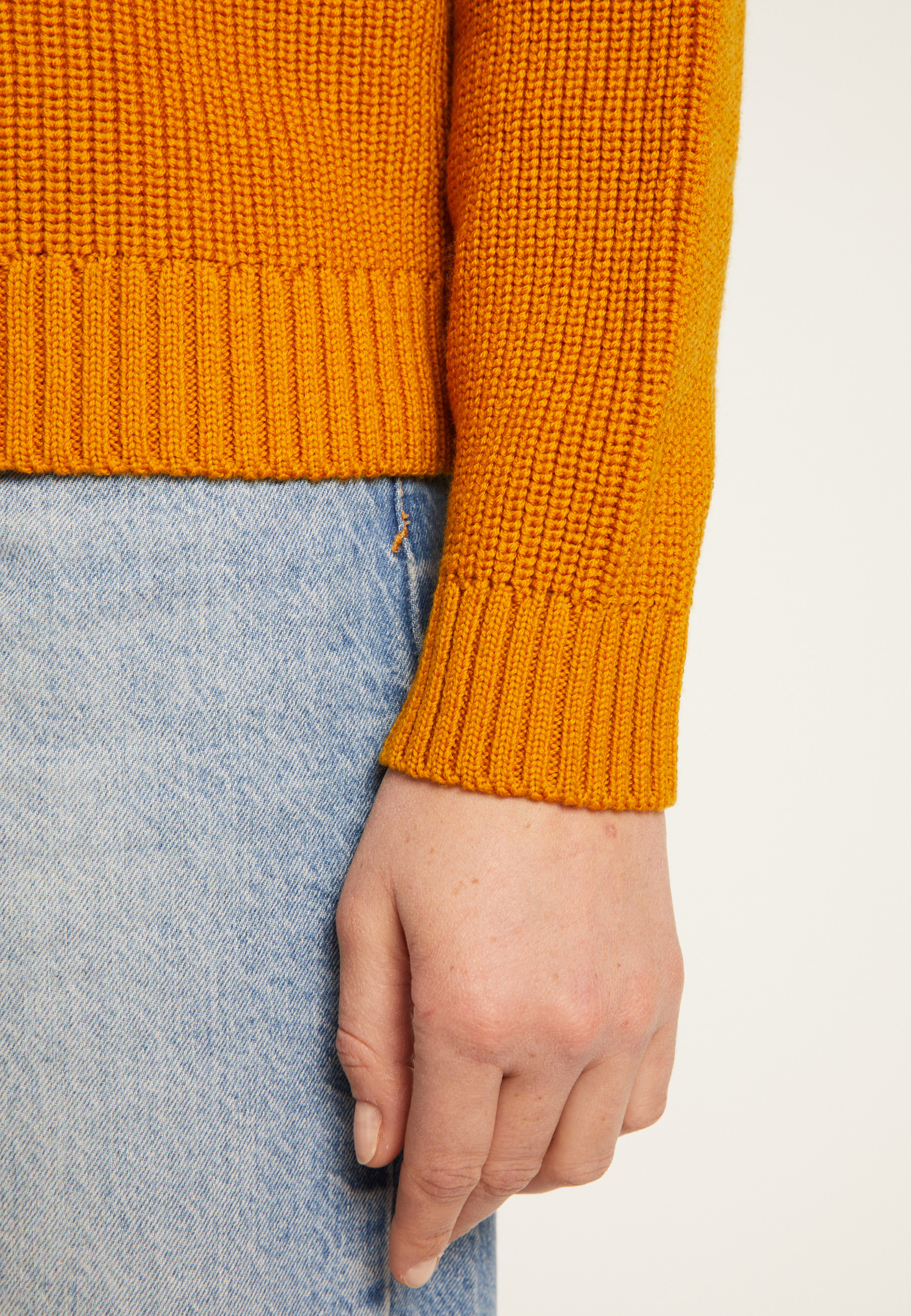 Pull col rond épaule boutonné en laine mérinos - Gao 7860 soleil - 89 Moutarde