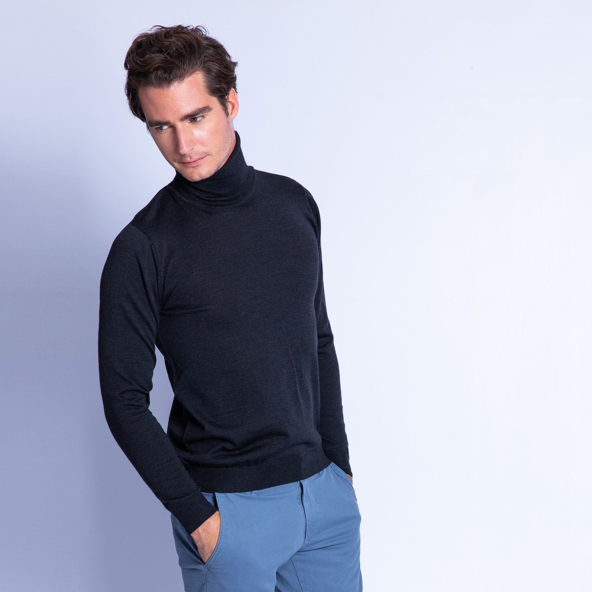 Pull col roulé en laine mérinos