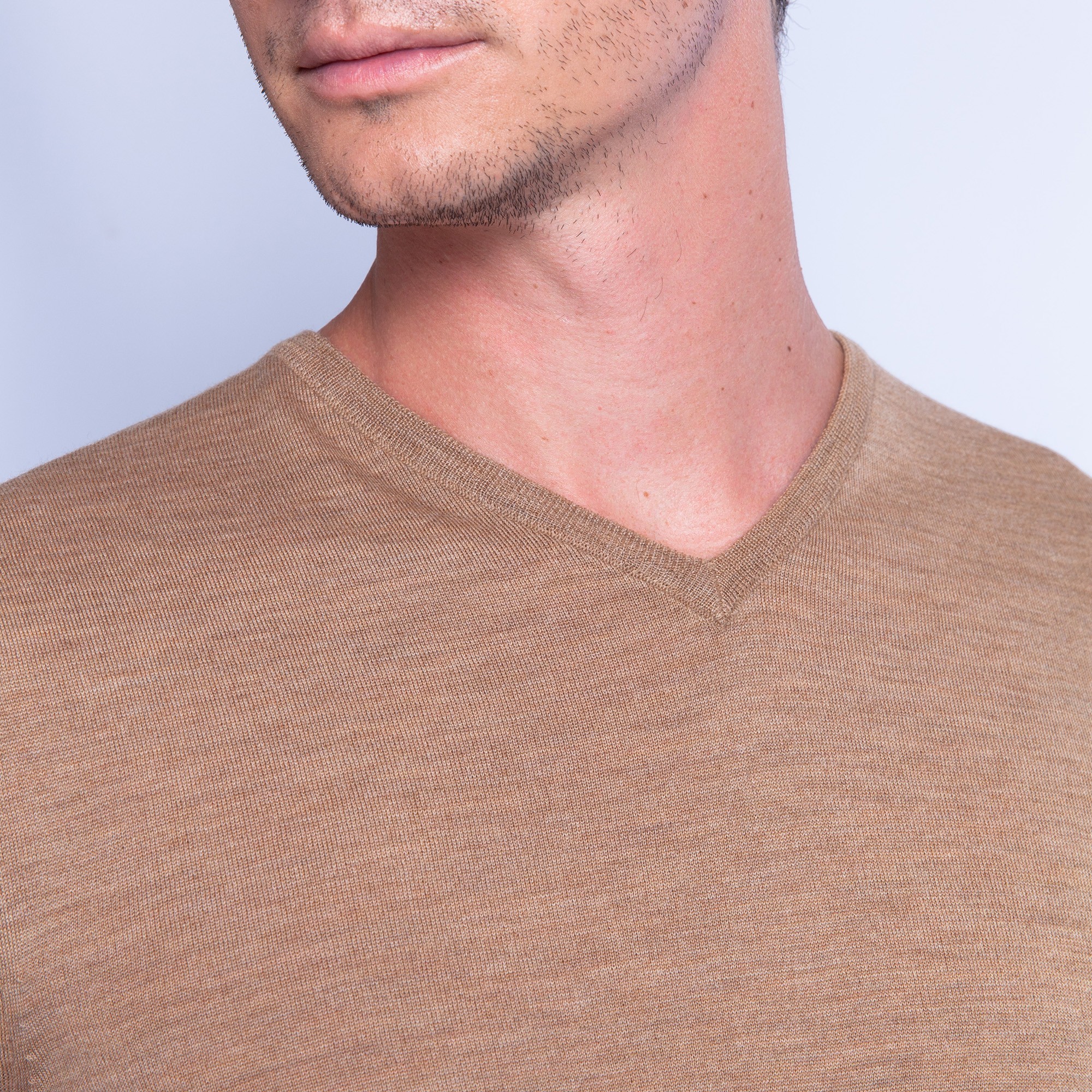 V collar sweater in merino wool - Fox
