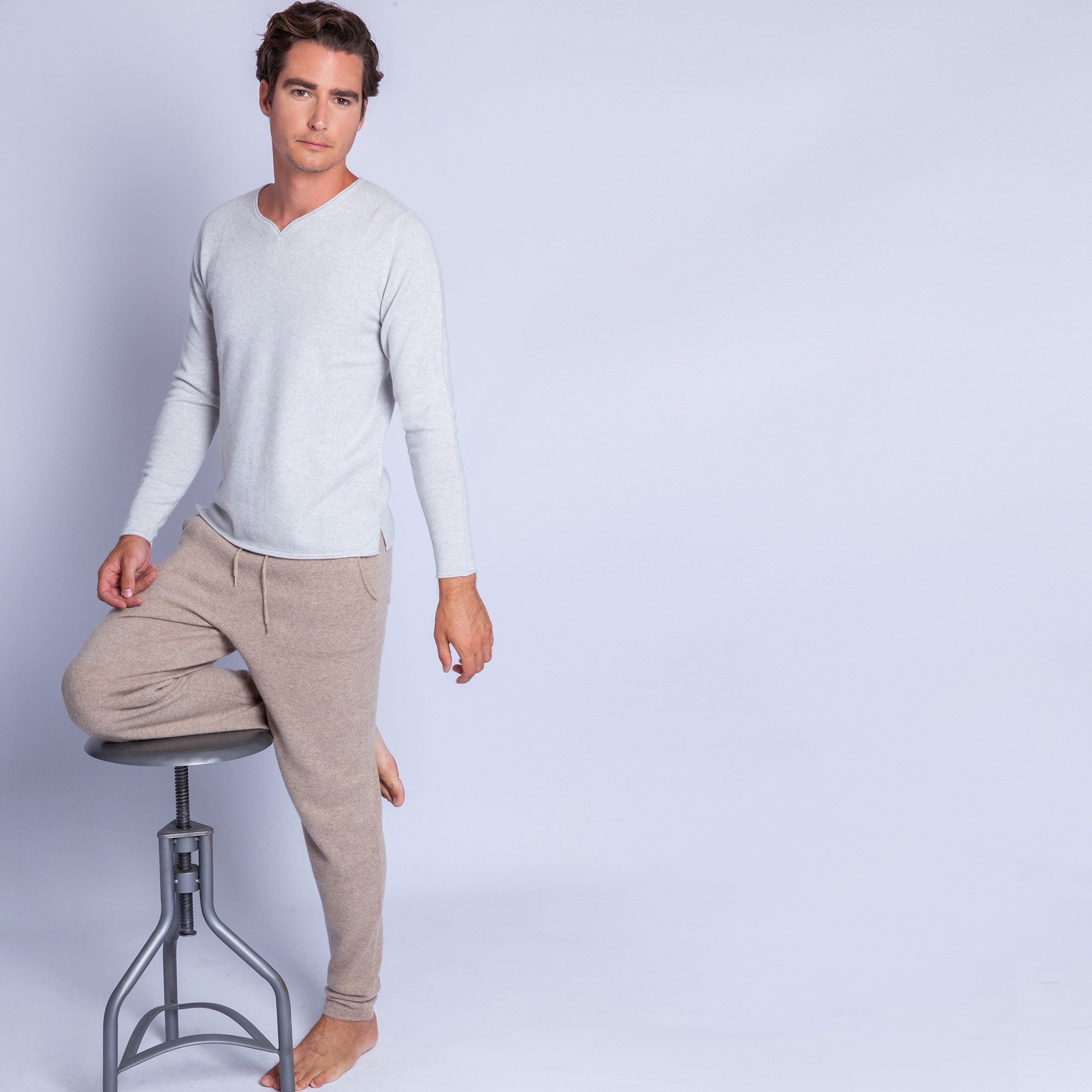 Pull col tunisien en cachemire - Henry 6366 plume - 81 gris pale
